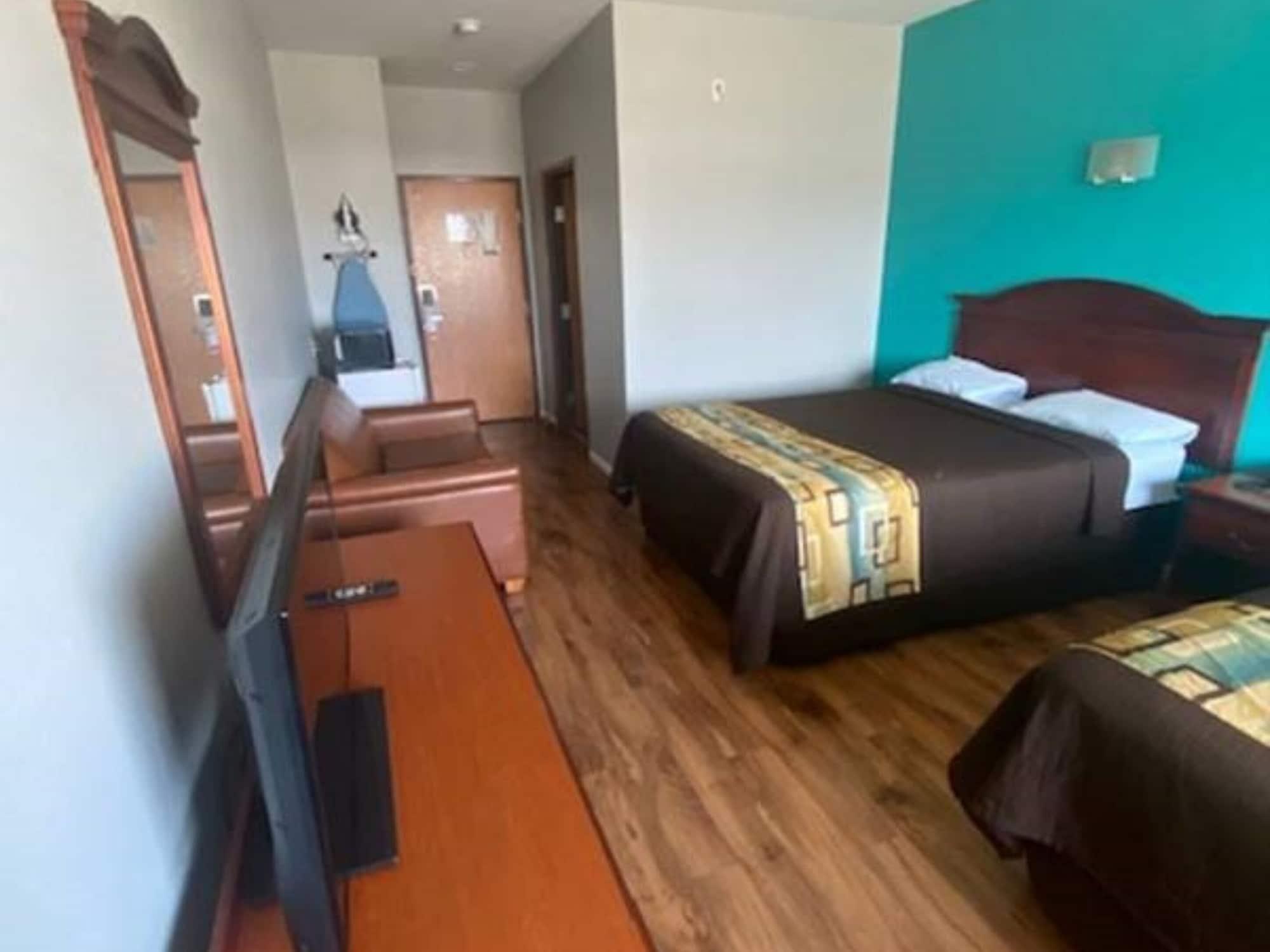 Tropicana Inn And Suites Dallas Buitenkant foto