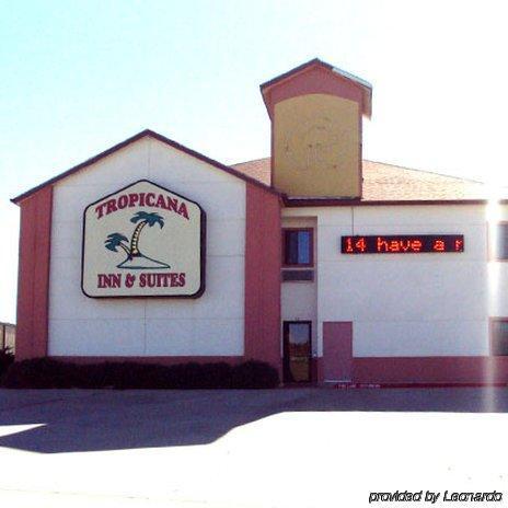 Tropicana Inn And Suites Dallas Buitenkant foto